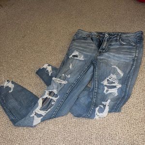 AMERICAN EAGLE JEANS